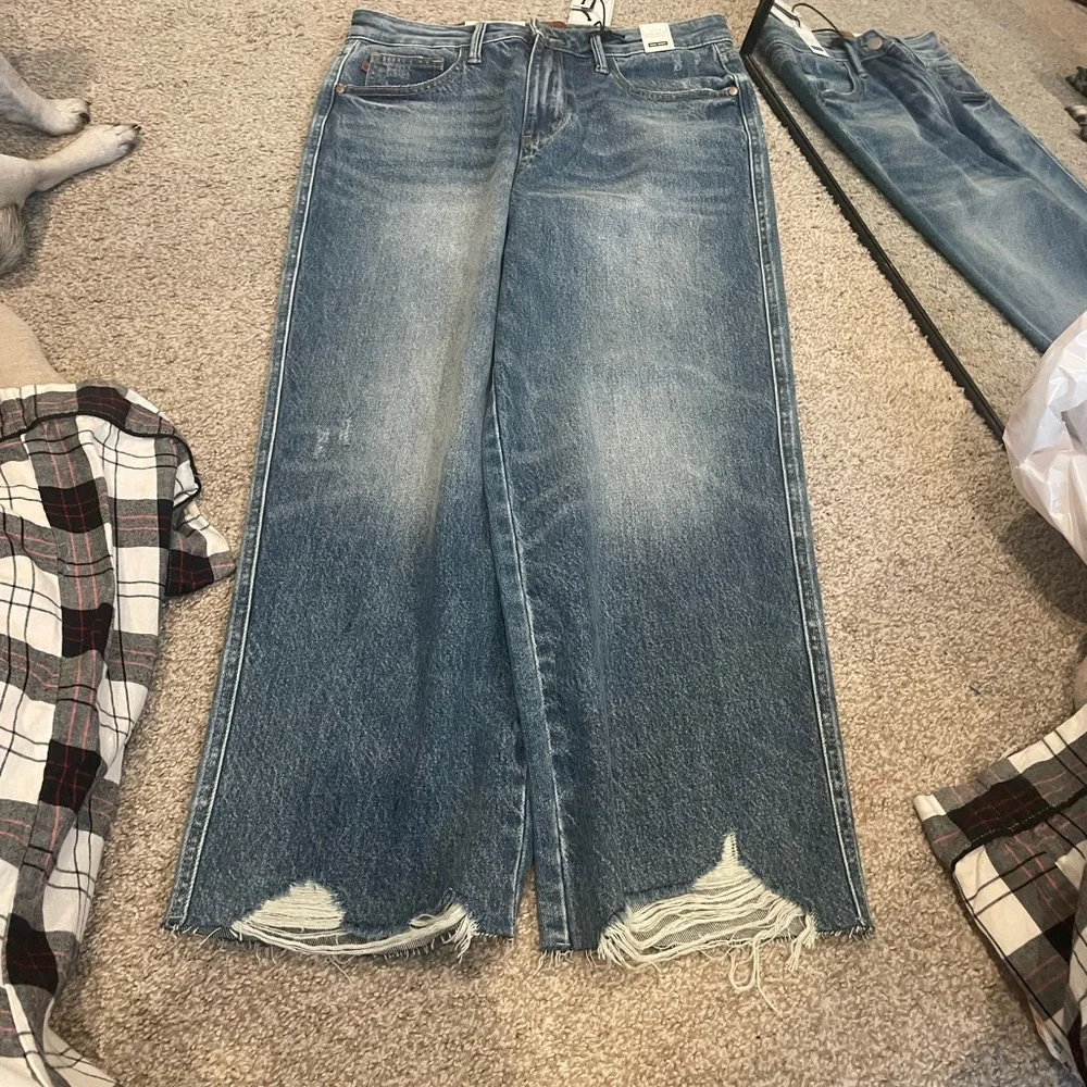 Judy Blue Classic Indigo ridge wide crop Jeans - Picture 2 of 4